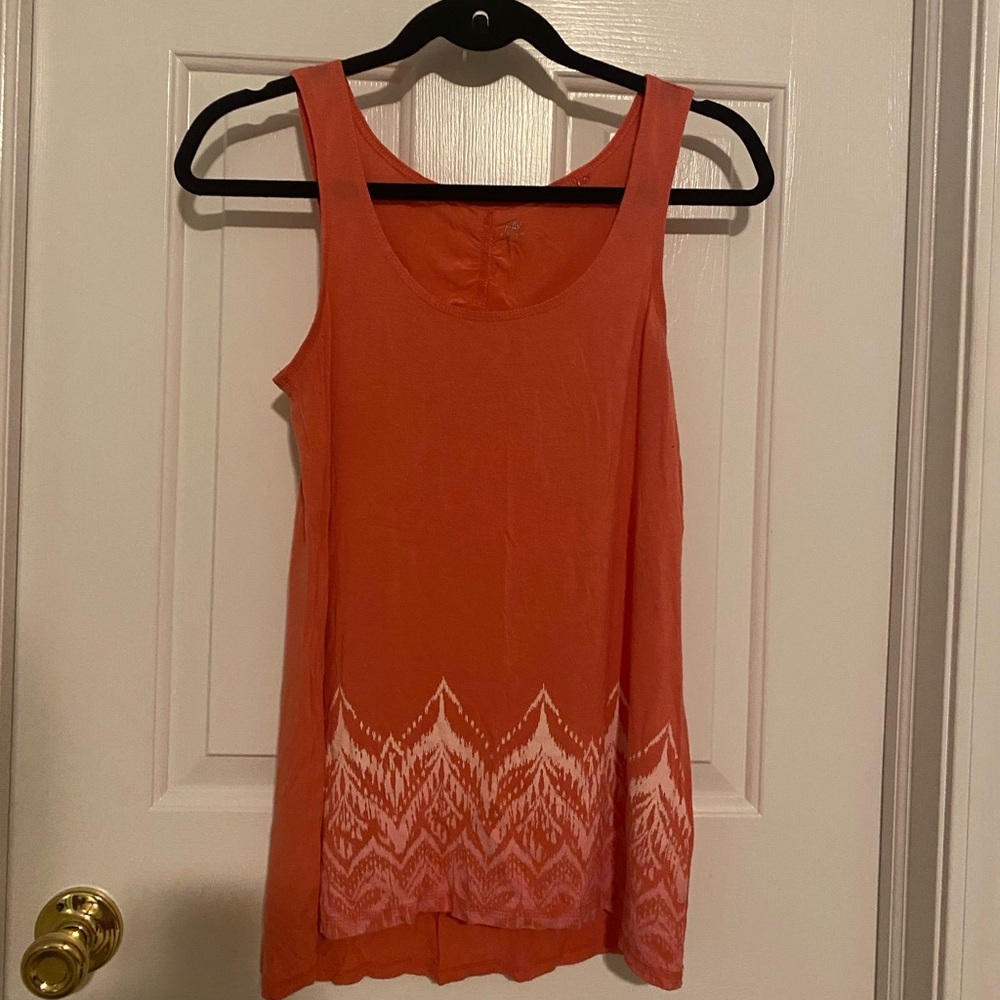Sleeveless Orange Tank with White Patterned Hem